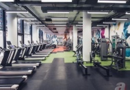 Spor alanlarında sosyal mesafe en az 2 metre olacak