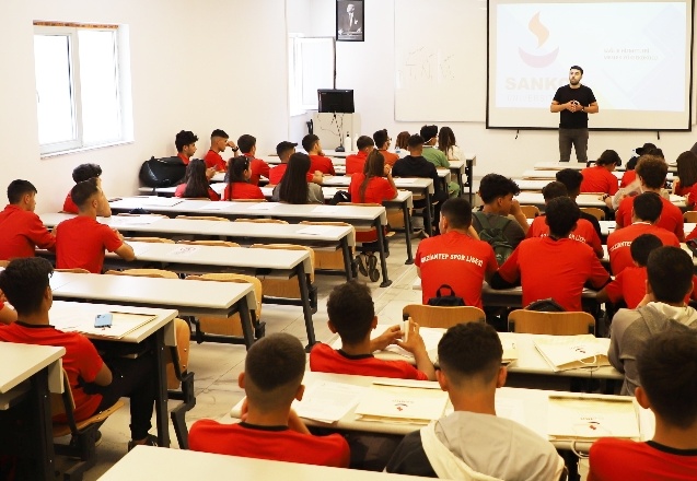 Spor Lisesi öğrencileri, SANKO Üniversitesi’ndeydi
