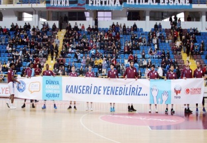Spor salonlarından Dünya Kanser Günü'ne destek 