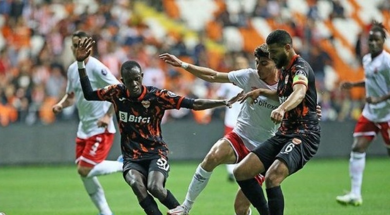 Spor Toto 1. Lig'in ilk küme düşeni Balıkesirspor