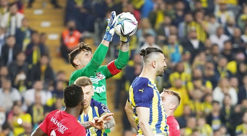Spor Toto Süper Lig: Fenerbahçe: 3 - Gaziantep FK: 2
