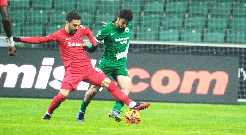 Spor Toto Süper Lig: Gaziantep FK yenildi 2-1