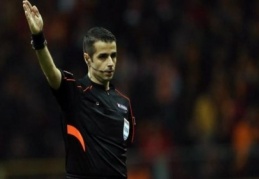 Spor Toto Süper Lig’in 7. haftasında oynanacak Gaziantepspor - Osmanlıspor karşılaşmasını Mete Kalkavan yönetecek.
