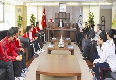 Sporu gençlerin hayatının bir parçası haline getirmeliyiz