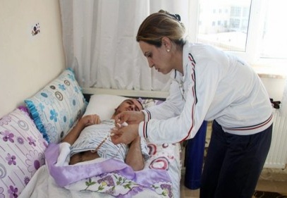 SSPE hastalığına yakalanarak tamamen felç oldu