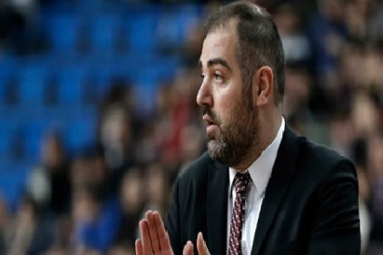 Stefanos Dedas: Maçı değiştiren adam Earl Clark oldu