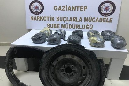 Stepne lastik arasında 10 kilo uyuşturucu 