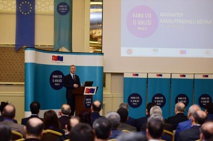 STK&#8217;ların en önemli sıkıntısı devlete bağımlı olmalarıdır