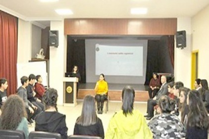 Stres kaynakları ile baş edebilme yolları üzerinde duruldu