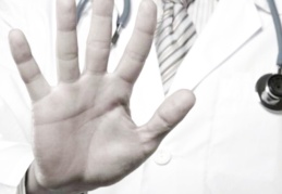 Şubat ayında 43 sağlık çalışanı şiddete uğradı; 31 saldırgandan 14'ü tutuklandı