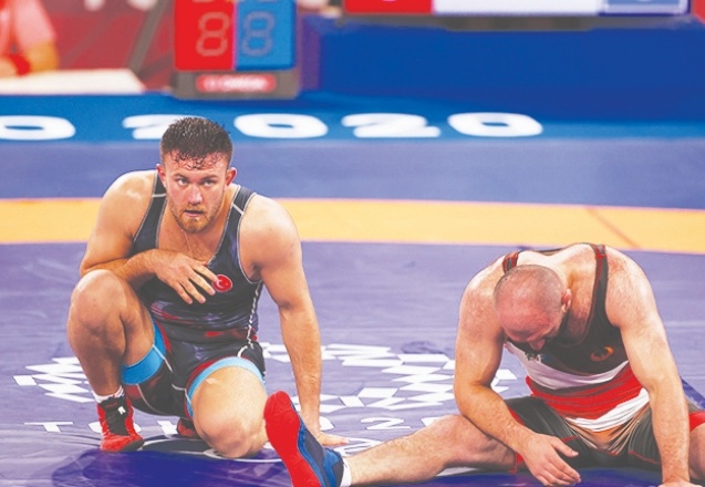 Süleyman Karadeniz, yarı finalde