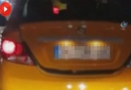Sultangazi'de taksi bagajında yolculuk kamerada