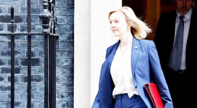 Sunak zirvede rahat, Mordaunt direniyor, Truss'a can yeleği