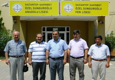 Sunguroğlu Koleji’ni ziyaret etti