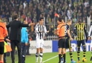 Süper lig’de bu yil kartlar havada uçuştu