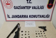 Şüphe üzerine durdurulan araçtan tarihi sikkeler çıktı