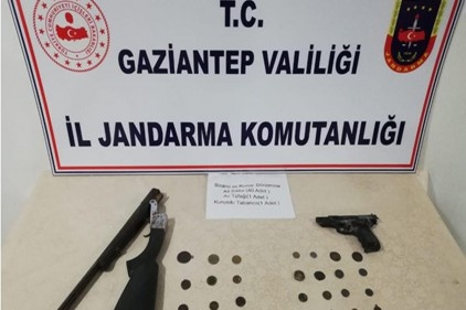 Şüphe üzerine durdurulan araçtan tarihi sikkeler çıktı