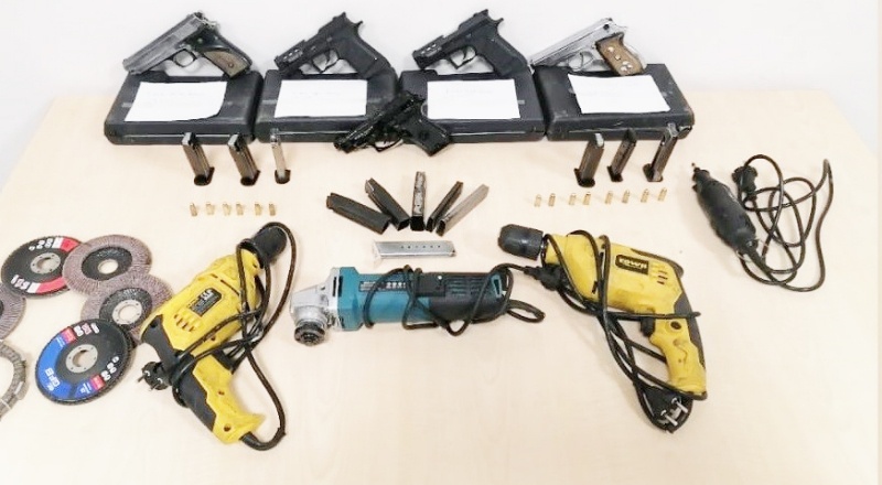 Şüphe üzerine durduruldu, üzerinden cephane çıktı