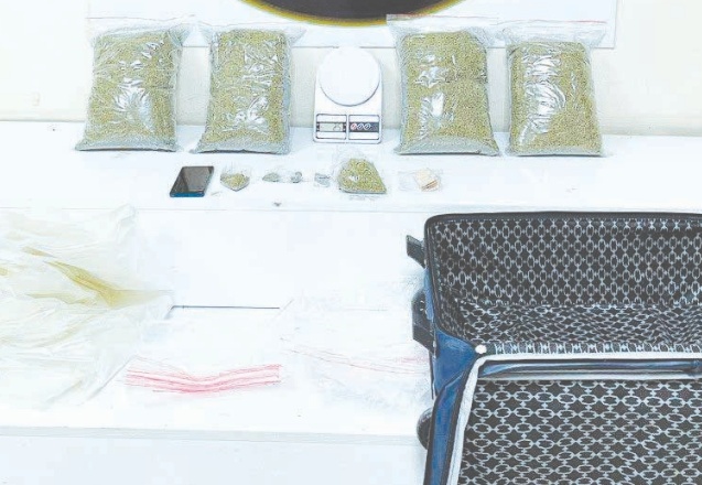 Şüpheli araçtan 7 bin adet uyuşturucu hap çıktı