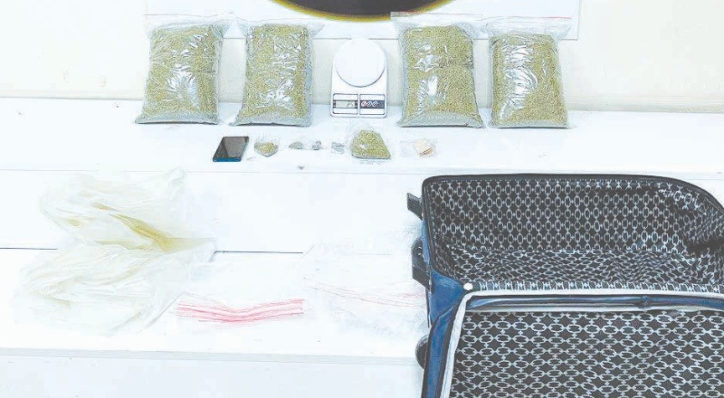 Şüpheli araçtan 7 bin adet uyuşturucu hap çıktı