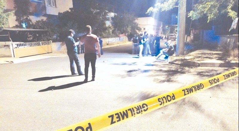 Şüpheli paketten zulalanmış uyuşturucu çıktı