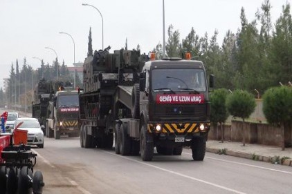 Suriye sınırına fırtına obüsü sevkiyatı yapılıyor