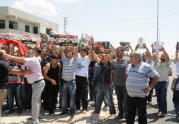 Suriye yönetimini protesto ettiler