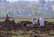 Suriye’den atılan 3 top mermisi Türkiye’ye düştü