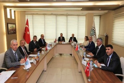 Suriyeli işadamlarını, yatırım ve teşvik konularında bilgilendirdi