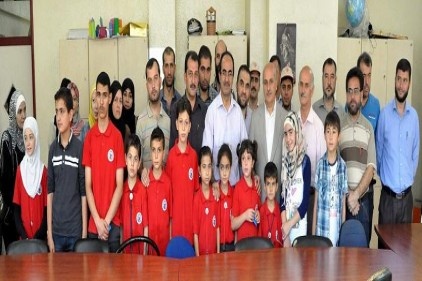 Suriyeli öğrencilere yardım yapıldı. 
