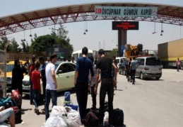 Suriyeliler savaşa rağmen ülkelerine dönüyor