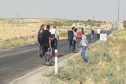 Suriyeliler yeniden yollara düştü
