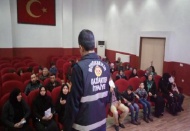 Suriyelilere soba kurulum ve kullanımı eğitimi verildi 