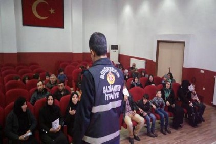 Suriyelilere soba kurulum ve kullanımı eğitimi verildi 