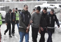 Suriyeliler’i haraca bağlayan gaspçılar yakalandı