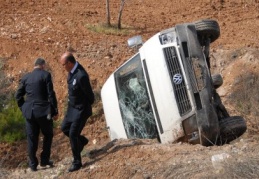 Suriyeliler’i taşıyan minibüs kaza yaptı