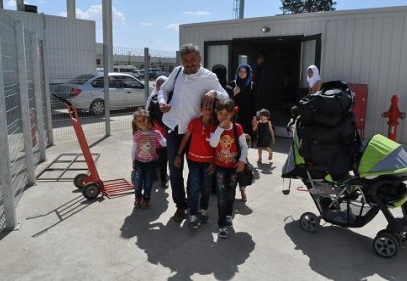 Suriyelilerin bayram için ülkelerine dönüşleri sürüyor 