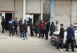 Suriyelilerin kaçak muayenehanelerine baskın Tıbbi cihazlar ele geçirildi