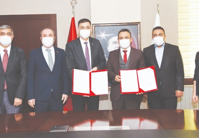 Suriyeliler’in uyumu ve meslek edinmeleri sağlanıyor