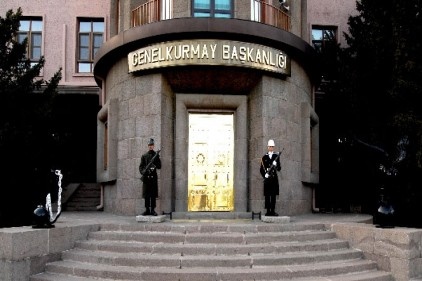 Suriye&#8217;ye geçmek isteyen 23 kişi yakalandı