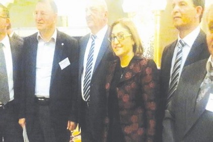 Sürpriz değil, ilan edilerek geldi
