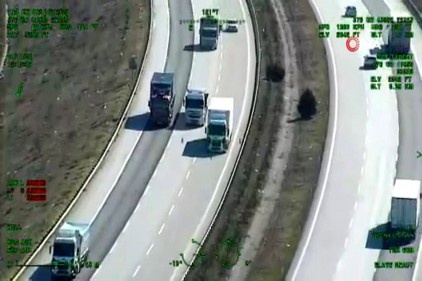 Sürücüler, helikopter destekli trafik denetimine takıldı