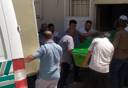 Süt sağımı yaparken elektrik akımına kapıldı