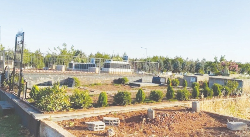 Tahir Elçi’nin mezarı tahrip edildi