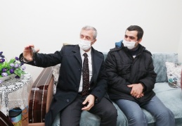 Tahmazoğlu aile ziyaretlerini sürdürüyor