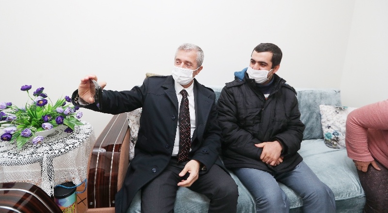 Tahmazoğlu aile ziyaretlerini sürdürüyor