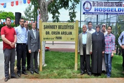Tahmazoğlu, Dr. Ersin Arslan&#039;ın ölüm yıl dönümünde andı