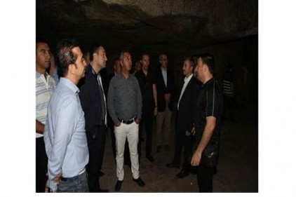 Tahmazoğlu, GAİMDER üyelerine milli mücadele müzesini gezdirdi