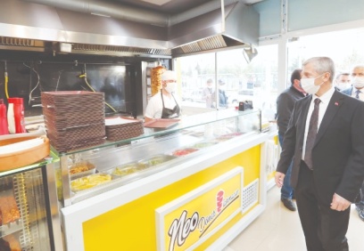 Tahmazoğlu, hijyen ve fırsatçılara göz açtırmamak için fiyat denetimi yaptı