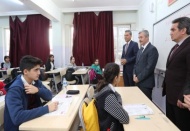 Tahmazoğlu, öğrencileri sınav öncesi ziyaret ederek moral verdi